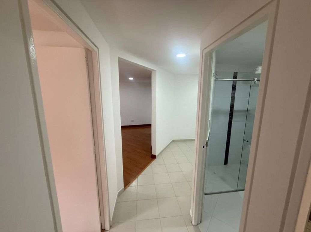 Apartamento de 2 alcobas en venta en Pardo Rubio, Bogotá, 59 m² · foto 13 de 20