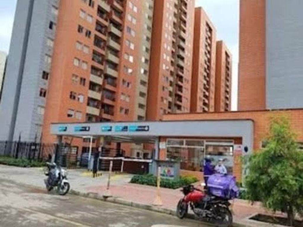 Apartamento de 3 alcobas en venta en Fontibón, Bogotá, 43 m² · foto 2 de 20