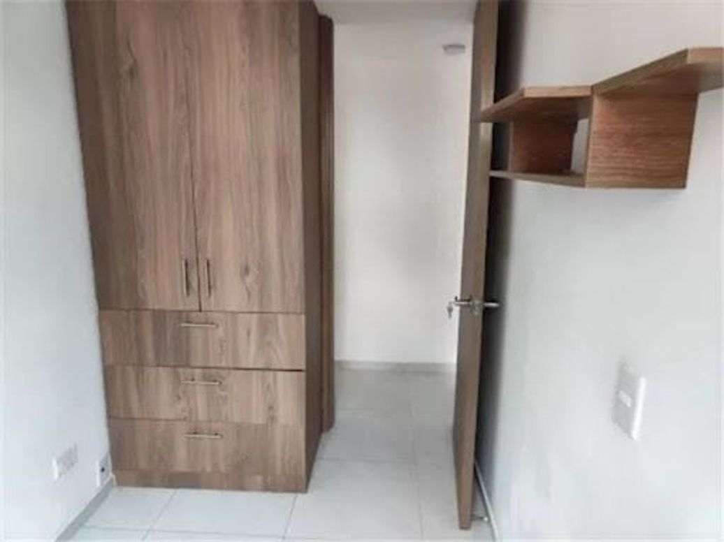 Apartamento de 3 alcobas en venta en Fontibón, Bogotá, 43 m² · foto 8 de 20