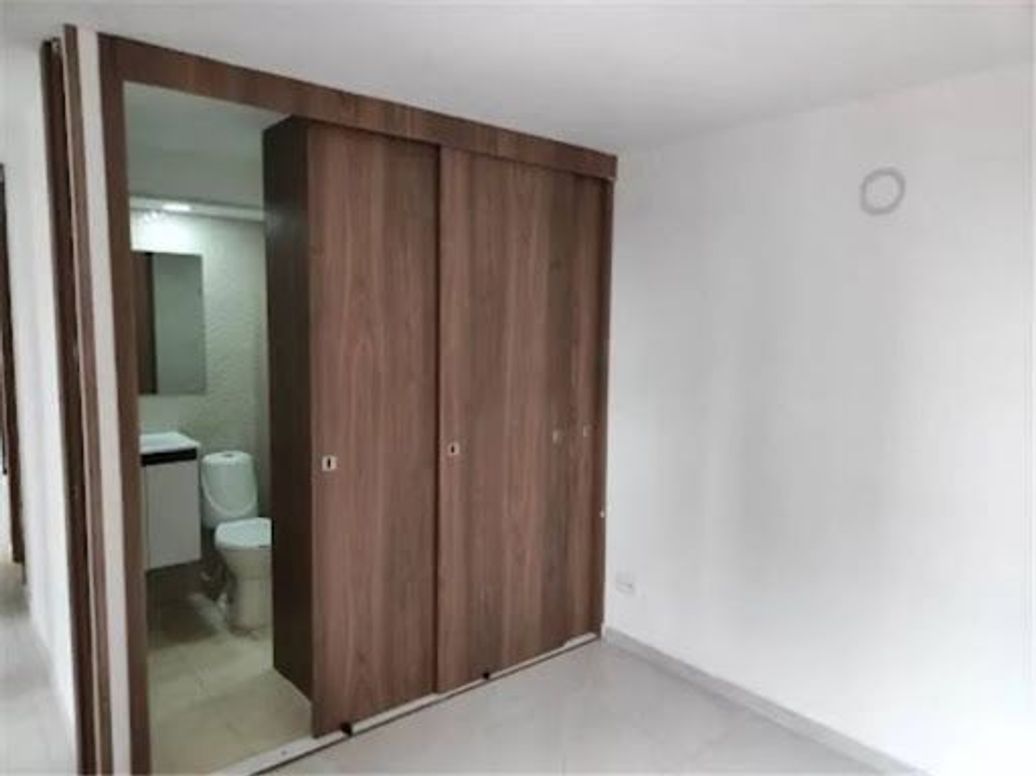 Apartamento de 3 alcobas en venta en Fontibón, Bogotá, 43 m² · foto 10 de 20