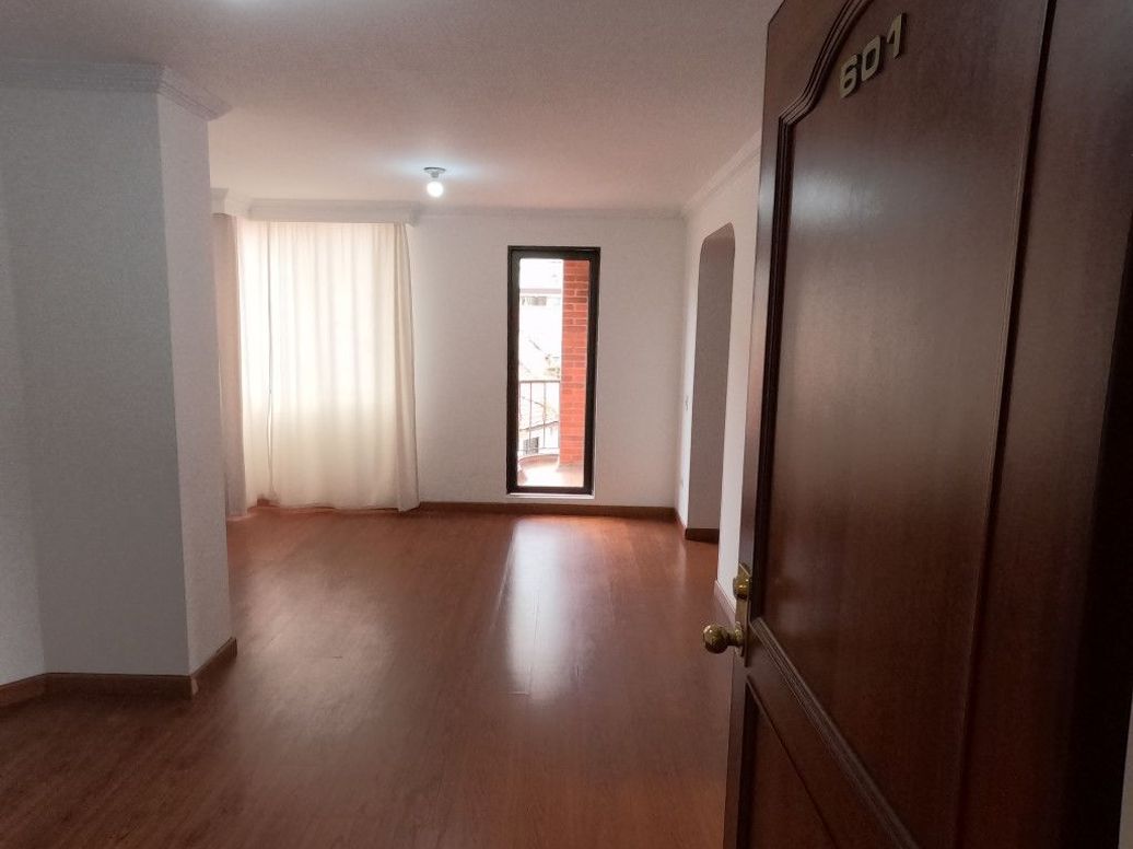 Apartamento de 2 alcobas en arriendo en Pardo Rubio, Bogotá, 58 m² · foto 8 de 20