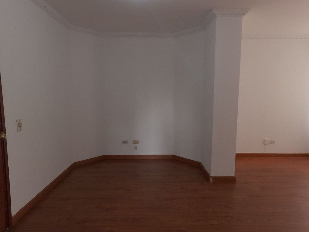 Apartamento de 2 alcobas en arriendo en Pardo Rubio, Bogotá, 58 m² · foto 12 de 20