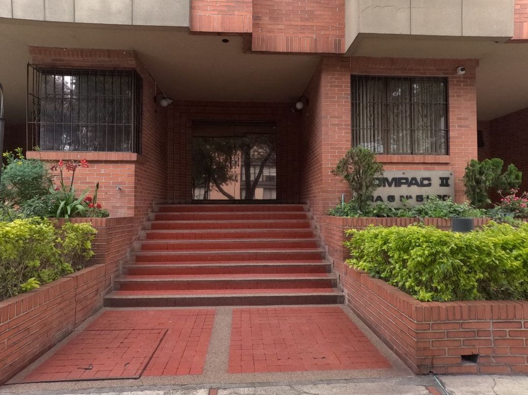 Apartamento de 2 alcobas en arriendo en Pardo Rubio, Bogotá, 58 m² · foto 2 de 20