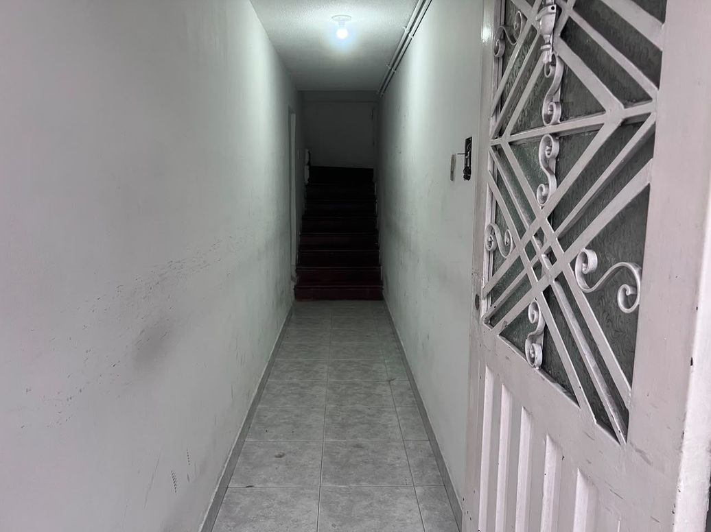 Apartamento de 3 alcobas en venta en Jazmin, Bogotá, 160 m² · foto 2 de 18