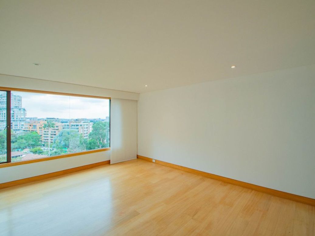 Apartamento de 3 alcobas en arriendo en Chicó Norte, Bogotá, 270 m² · foto 16 de 20