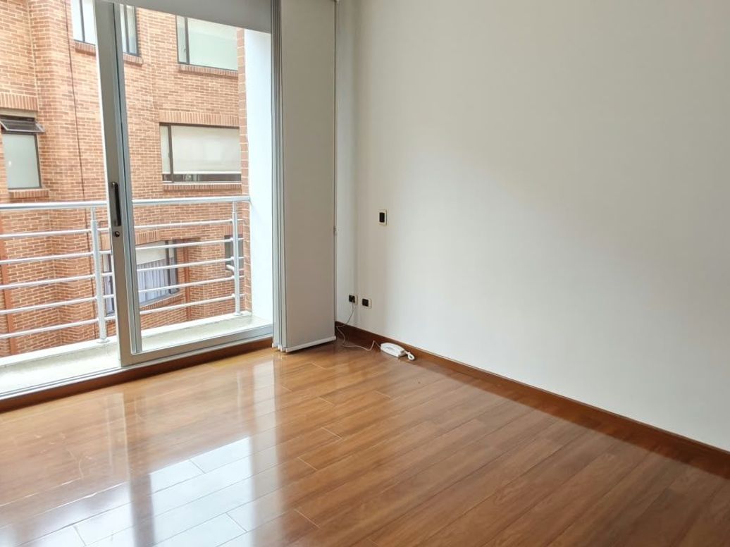 Apartamento de 1 alcoba en venta en Los Rosales, Bogotá, 60 m² · foto 10 de 20