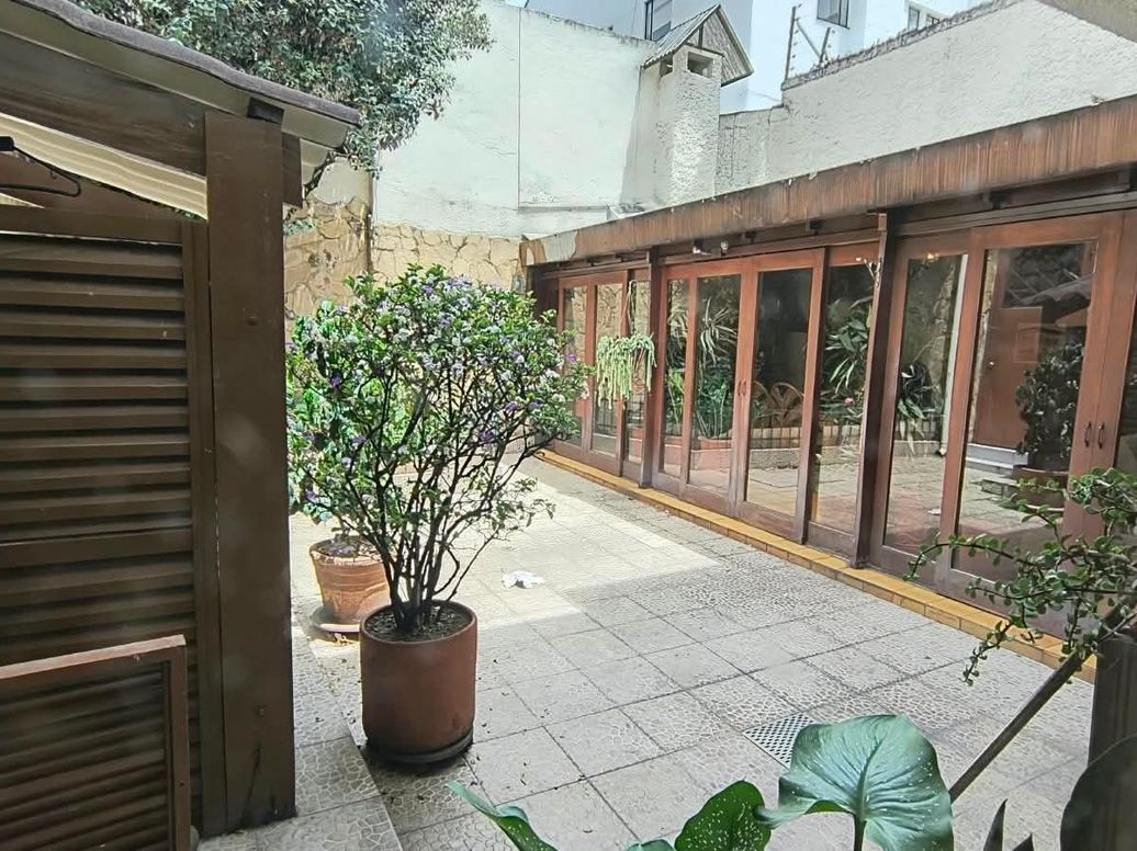 Casa de 5 alcobas en venta en Molinos Norte, Bogotá, 546 m² · foto 3 de 20