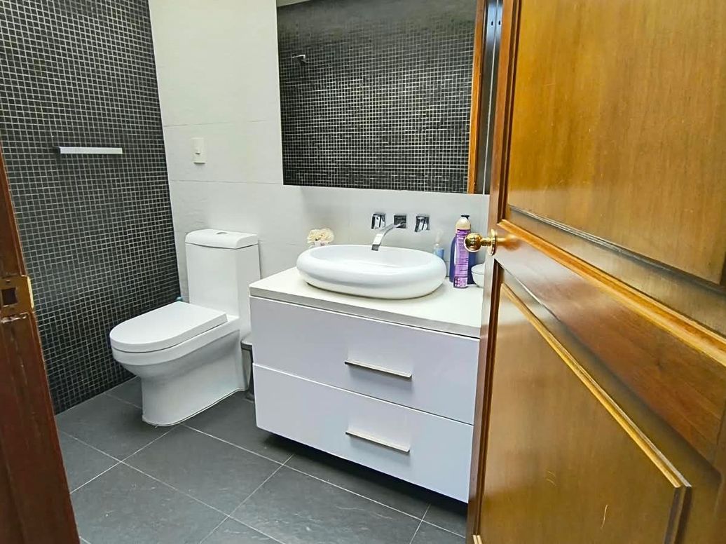 Casa de 5 alcobas en venta en Molinos Norte, Bogotá, 546 m² · foto 15 de 20