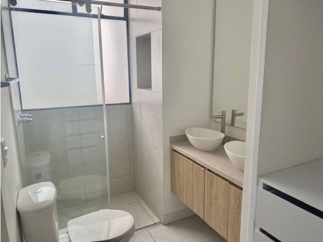 Apartamento de 3 alcobas en arriendo en Cedro Salazar, Bogotá, 79 m² · foto 11 de 16
