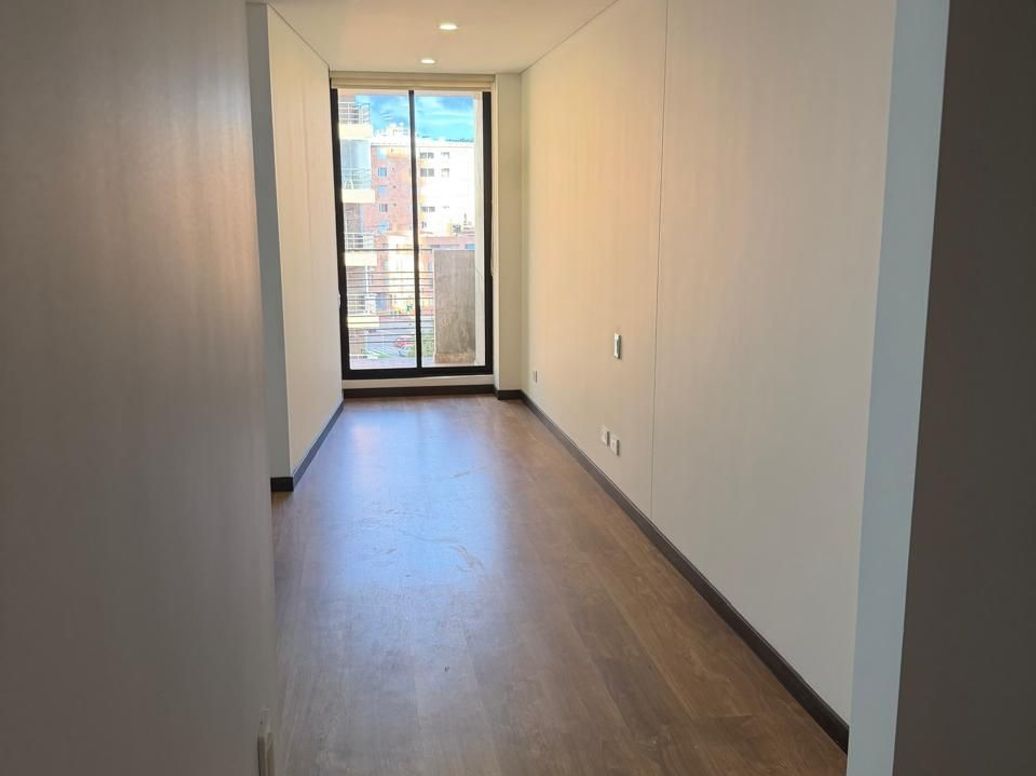 Apartamento de 2 alcobas en venta en Caobos Salazar, Bogotá, 82 m² · foto 10 de 20