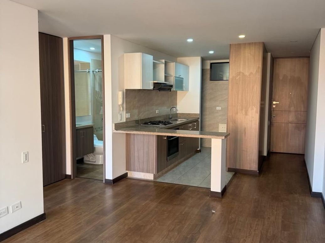 Apartamento de 2 alcobas en venta en Caobos Salazar, Bogotá, 82 m² · foto 8 de 20
