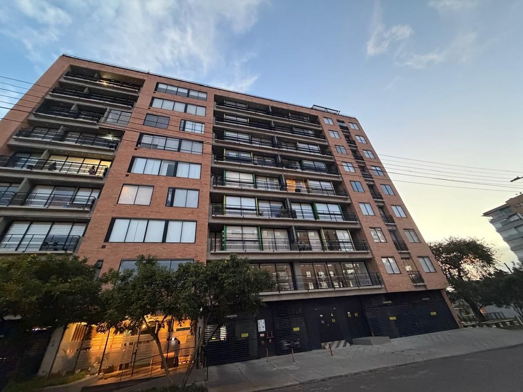 Apartamento de 2 alcobas en venta en Caobos Salazar, Bogotá, 82 m² · foto 2 de 20