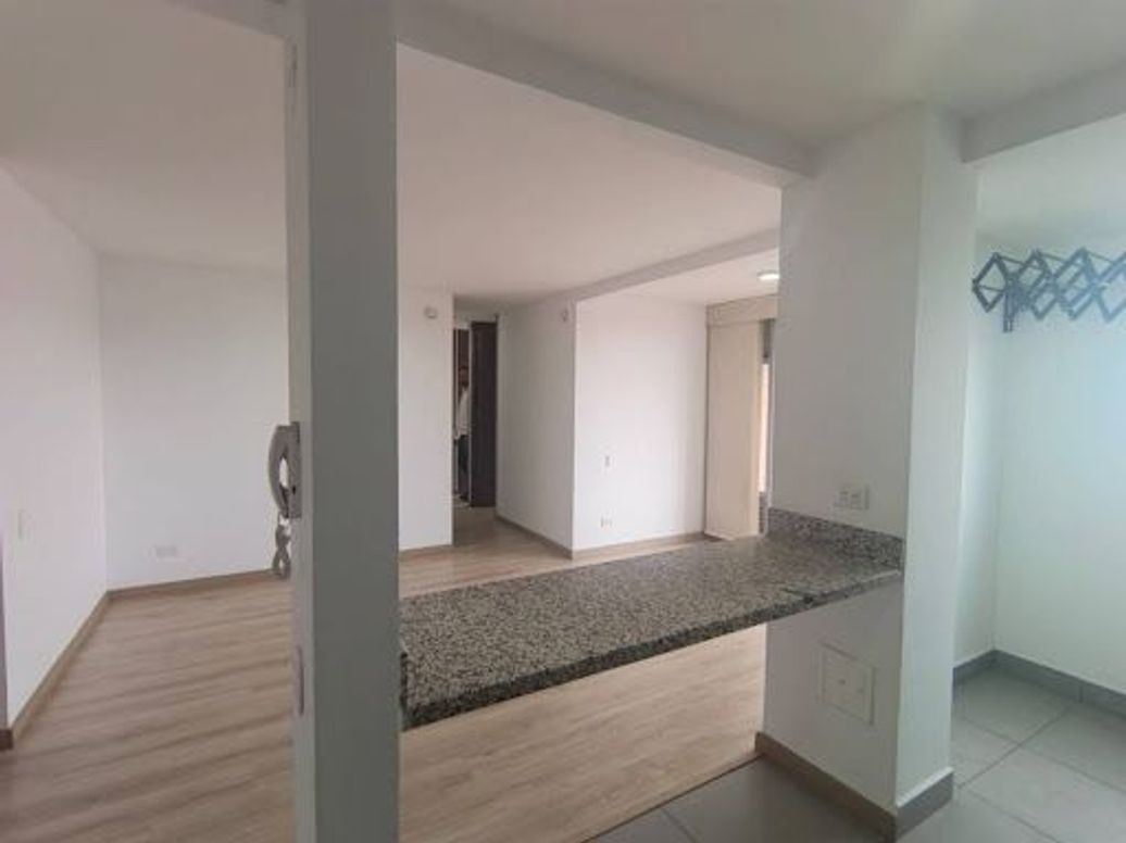 Apartamento de 3 alcobas en venta en El Tintal, Bogotá, 62 m² · foto 2 de 20