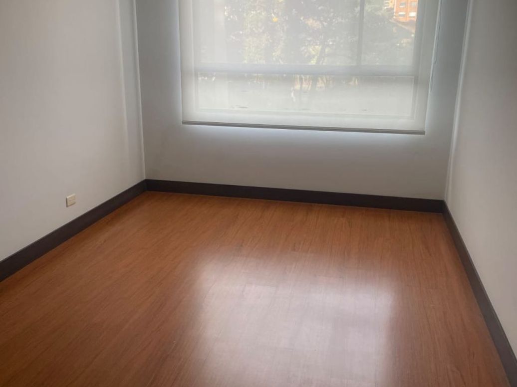 Apartamento de 3 alcobas en arriendo en Cedro Narvaez, Bogotá, 112 m² · foto 15 de 20