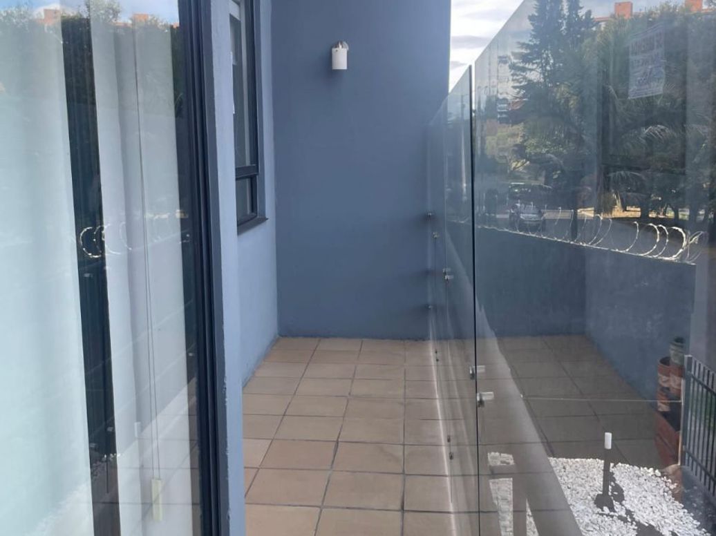 Apartamento de 3 alcobas en arriendo en Cedro Narvaez, Bogotá, 112 m² · foto 12 de 20