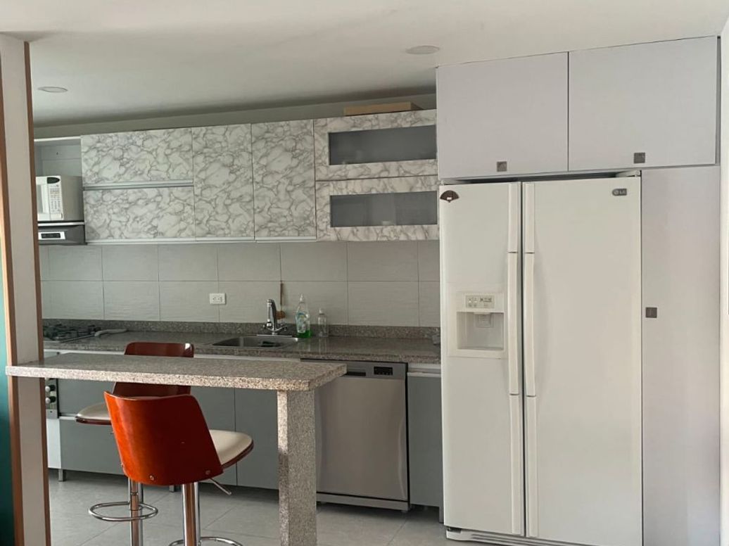 Apartamento de 3 alcobas en arriendo en Cedro Narvaez, Bogotá, 112 m² · foto 3 de 20