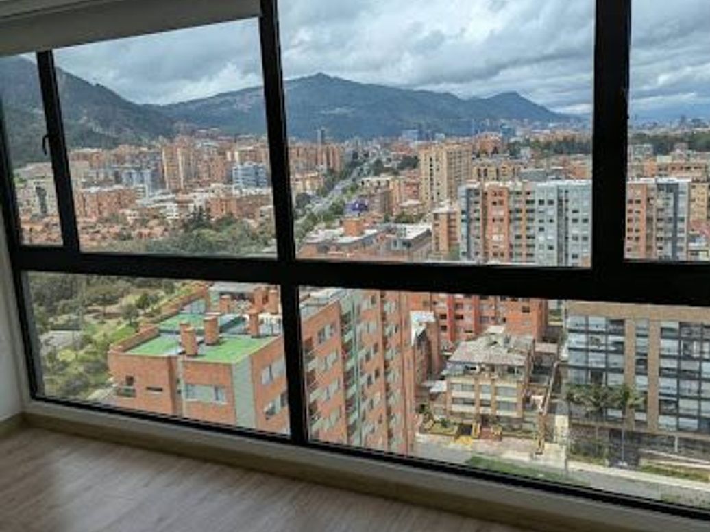 Apartamento de 1 alcoba en venta en Cedritos, Bogotá, 46 m² · foto 2 de 17