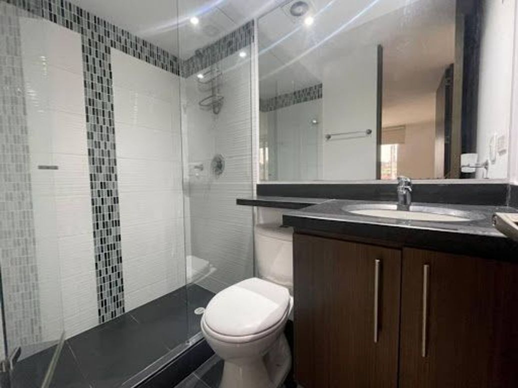 Apartamento de 2 alcobas en venta en Portales Del Norte, Bogotá, 54 m² · foto 10 de 20