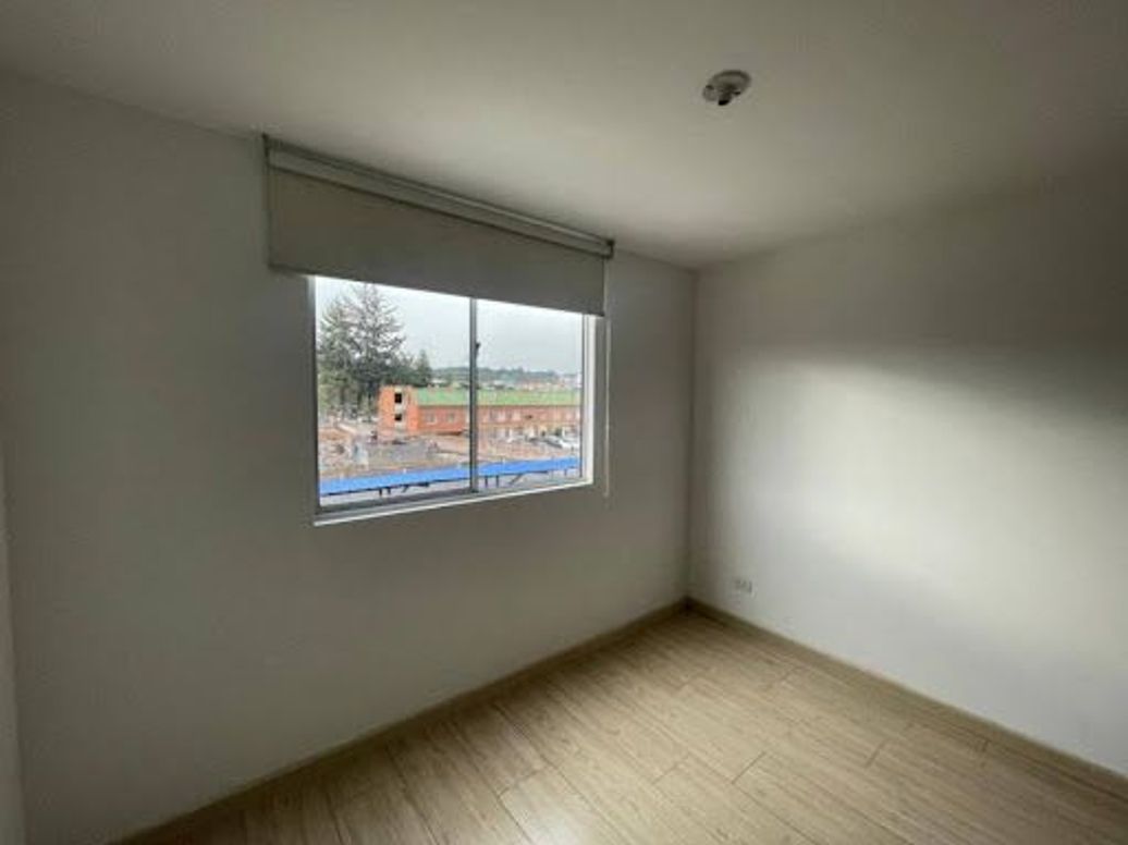 Apartamento de 2 alcobas en venta en Portales Del Norte, Bogotá, 54 m² · foto 12 de 20