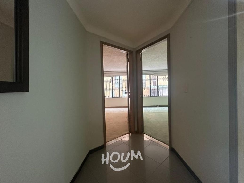 Apartamento de 3 alcobas en venta en Rincon Del Chicó, Bogotá, 112 m² · foto 2 de 20