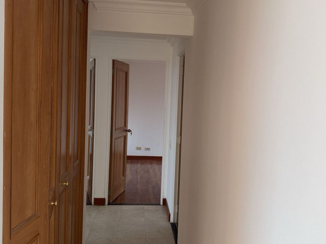 Apartaestudio en venta en Atabanza, Bogotá, 110 m² · foto 10 de 20