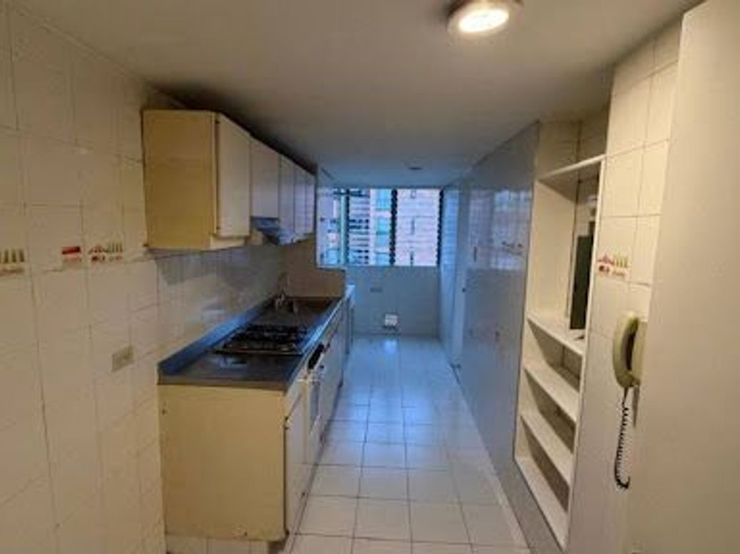 Apartamento de 3 alcobas en venta en Colina Campestre, Bogotá, 97 m² · foto 18 de 20