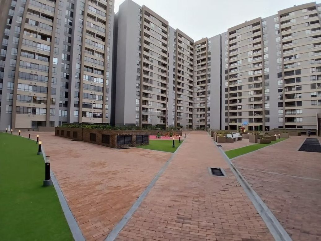 Apartamento de 2 alcobas en venta en San José De Bavaria, Bogotá, 38 m² · foto 6 de 6