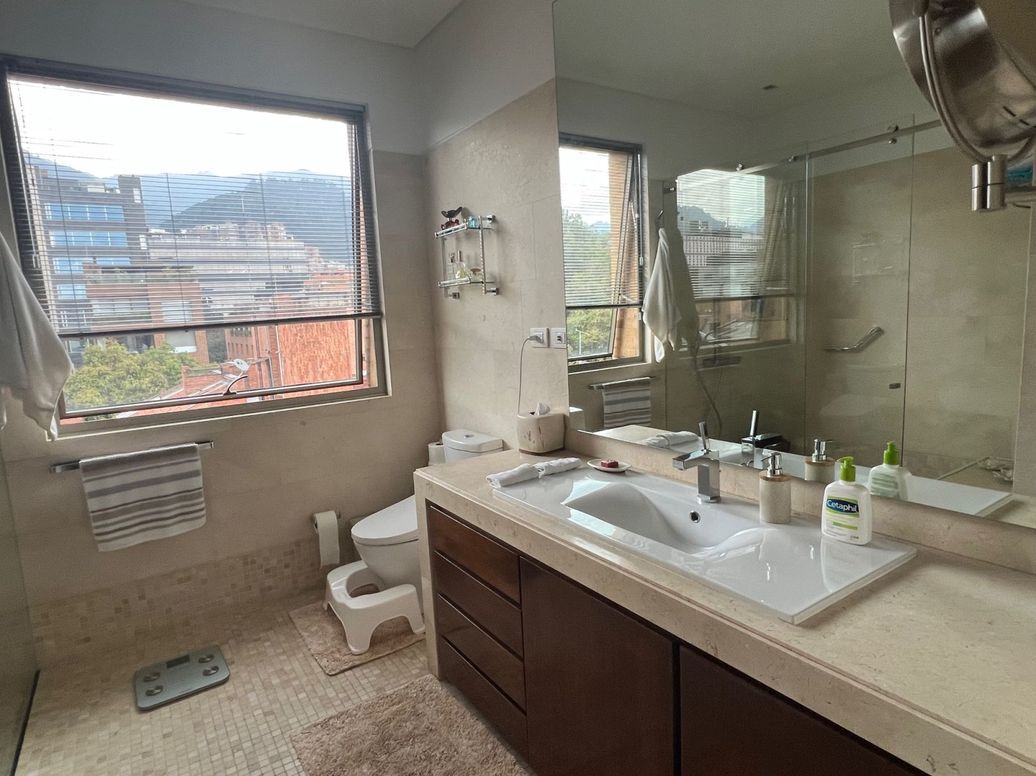 Apartamento de 3 alcobas en venta en Chico Norte Et. Ii, Bogotá, 329 m² · foto 20 de 20