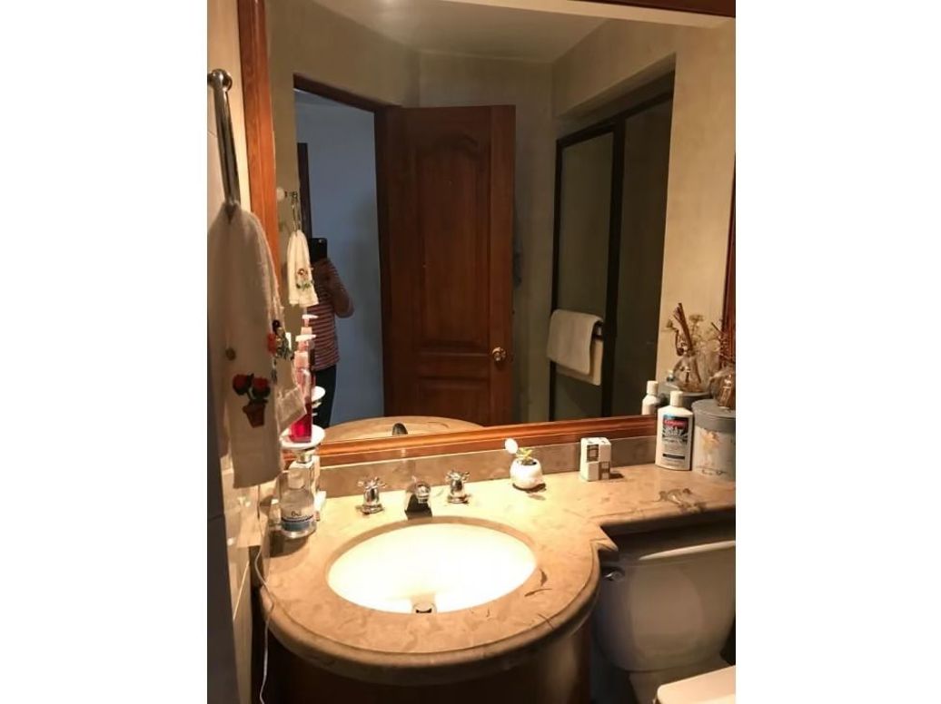 Apartamento de 2 alcobas en venta en Cedritos, Bogotá, 76 m² · foto 9 de 14