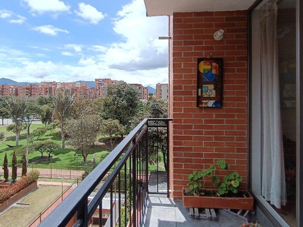 Apartamento de 3 alcobas en venta en Mazurén, Bogotá, 91 m² · foto 4 de 20