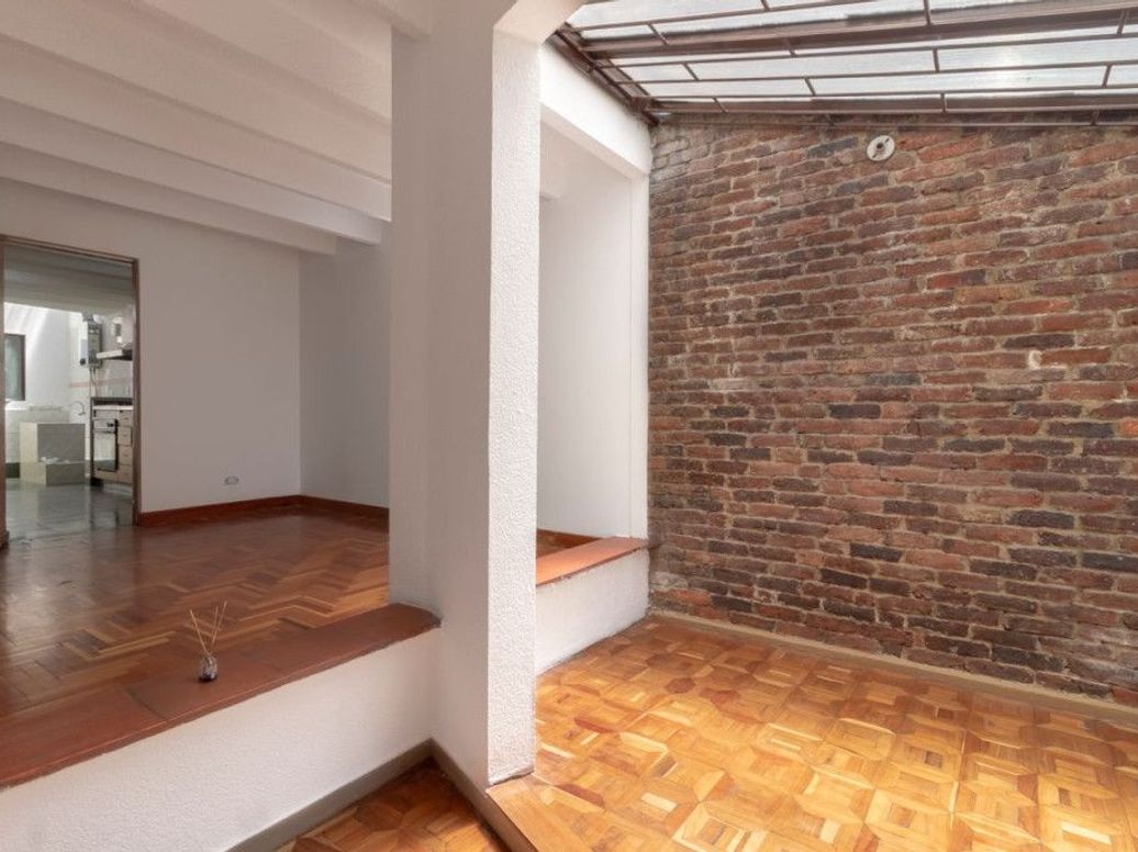 Casa de 4 alcobas en venta en Santa Ana Occidental, Bogotá, 180 m² · foto 2 de 20