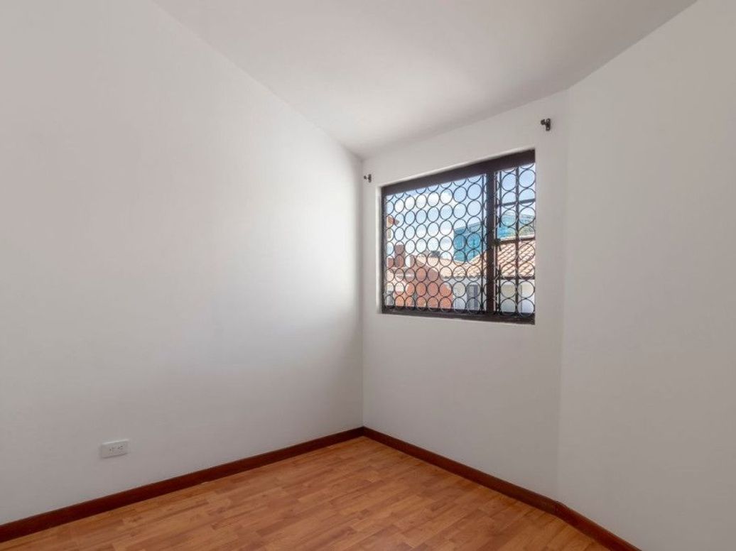 Casa de 4 alcobas en venta en Santa Ana Occidental, Bogotá, 180 m² · foto 15 de 20