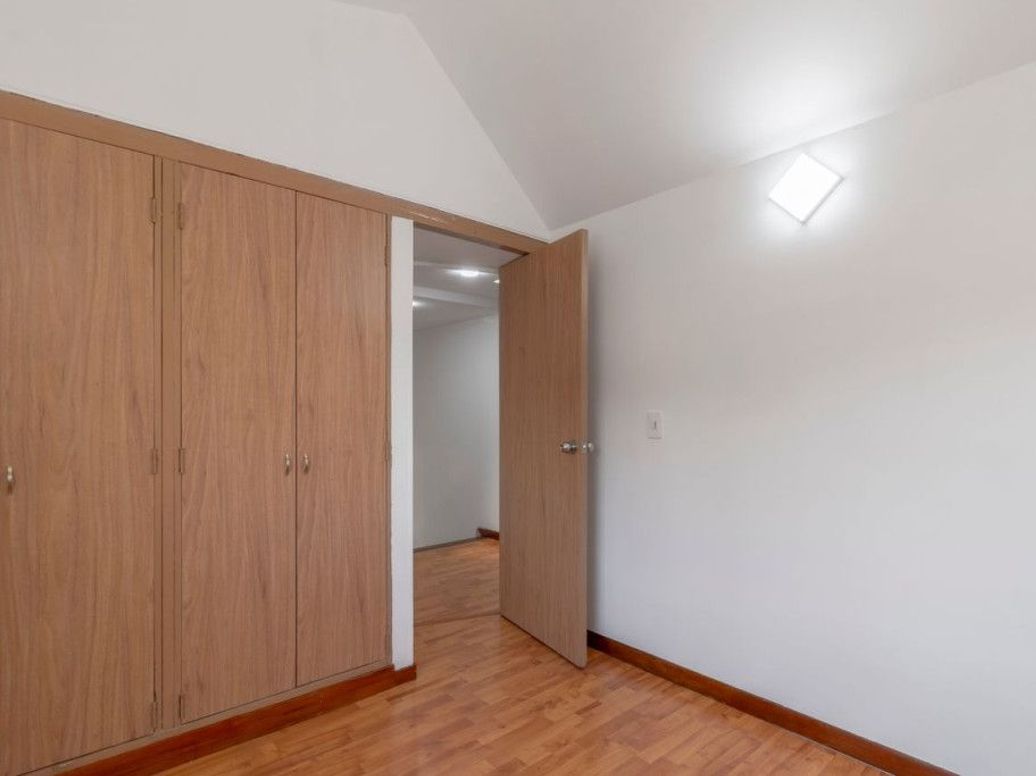Casa de 4 alcobas en venta en Santa Ana Occidental, Bogotá, 180 m² · foto 16 de 20