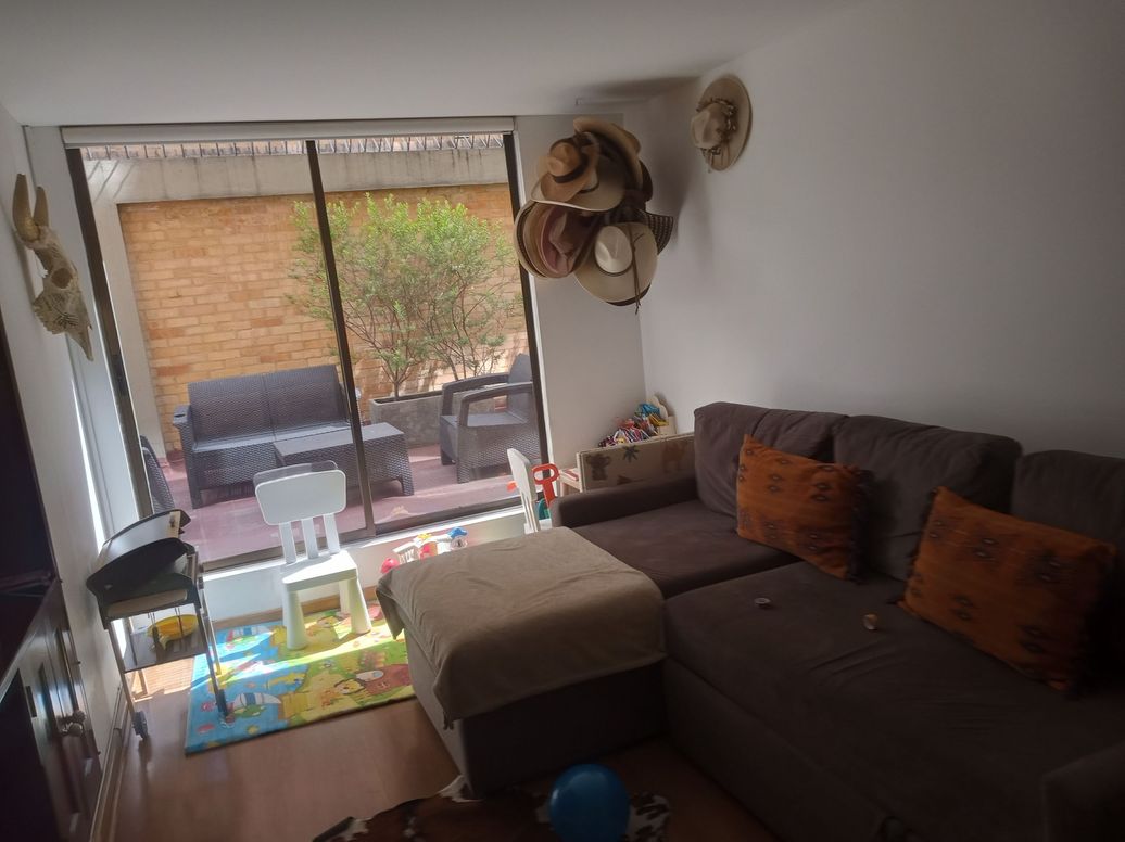 Apartamento de 3 alcobas en arriendo en Chico Norte Et. Iii, Bogotá, 176 m² · foto 15 de 16