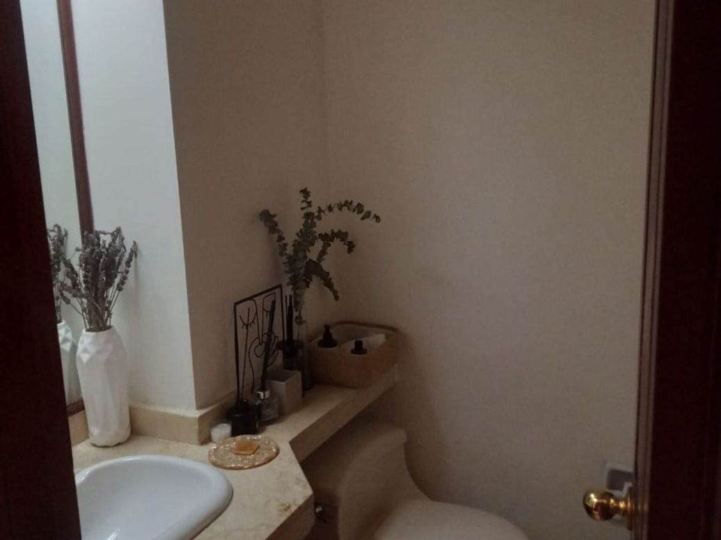 Apartamento de 3 alcobas en arriendo en Chico Norte Et. Iii, Bogotá, 176 m² · foto 12 de 16