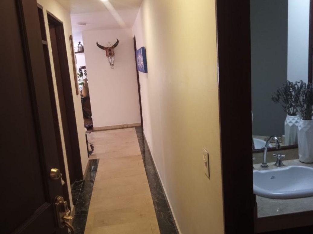 Apartamento de 3 alcobas en arriendo en Chico Norte Et. Iii, Bogotá, 176 m² · foto 13 de 16