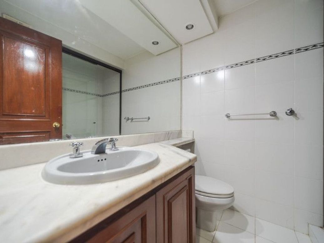 Apartamento de 2 alcobas en arriendo en Chico, Bogotá, 80 m² · foto 11 de 19