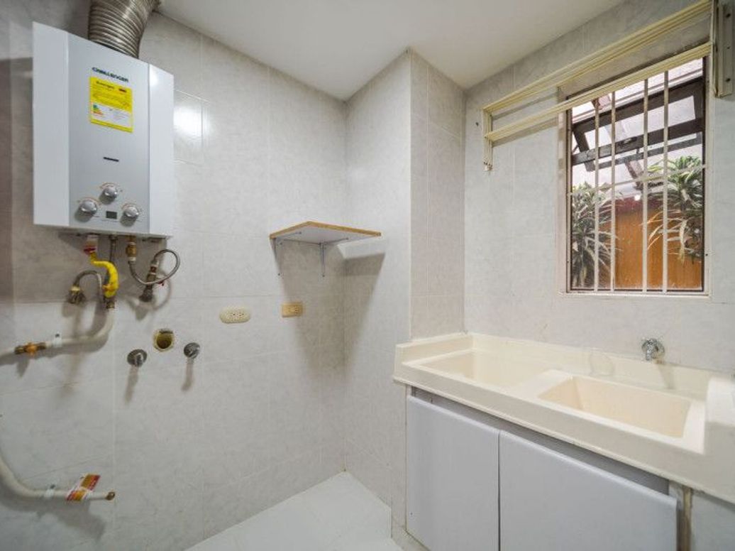 Apartamento de 2 alcobas en arriendo en Chico, Bogotá, 80 m² · foto 15 de 19
