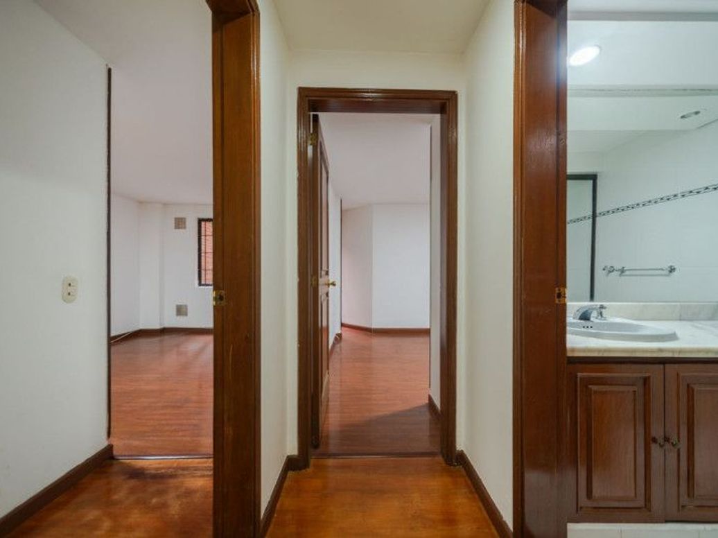 Apartamento de 2 alcobas en arriendo en Chico, Bogotá, 80 m² · foto 16 de 19