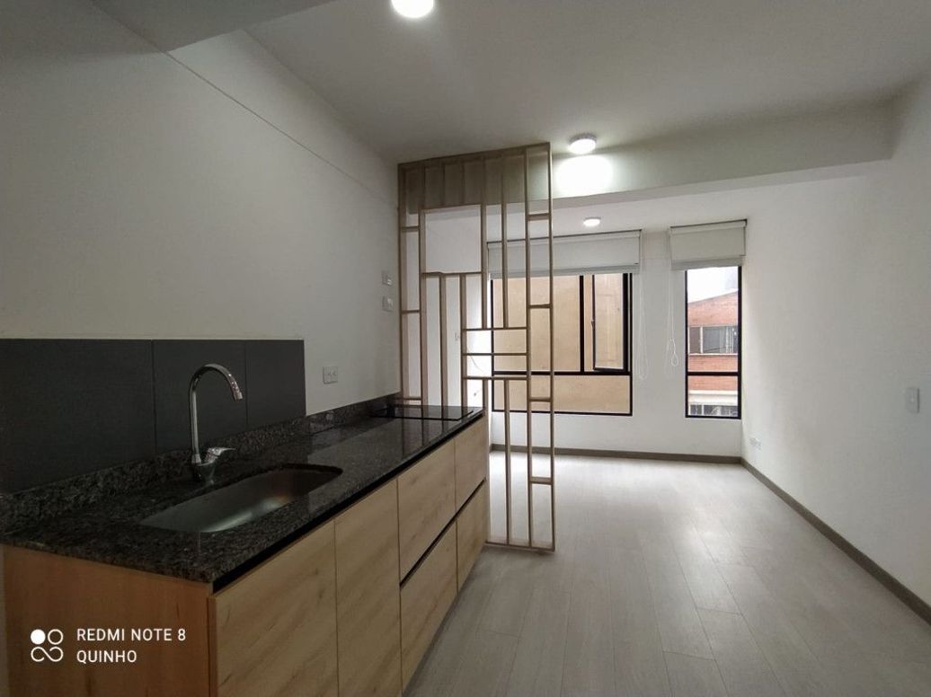 Apartaestudio en arriendo en Chapinero Central, Bogotá, 19 m² · foto 2 de 20