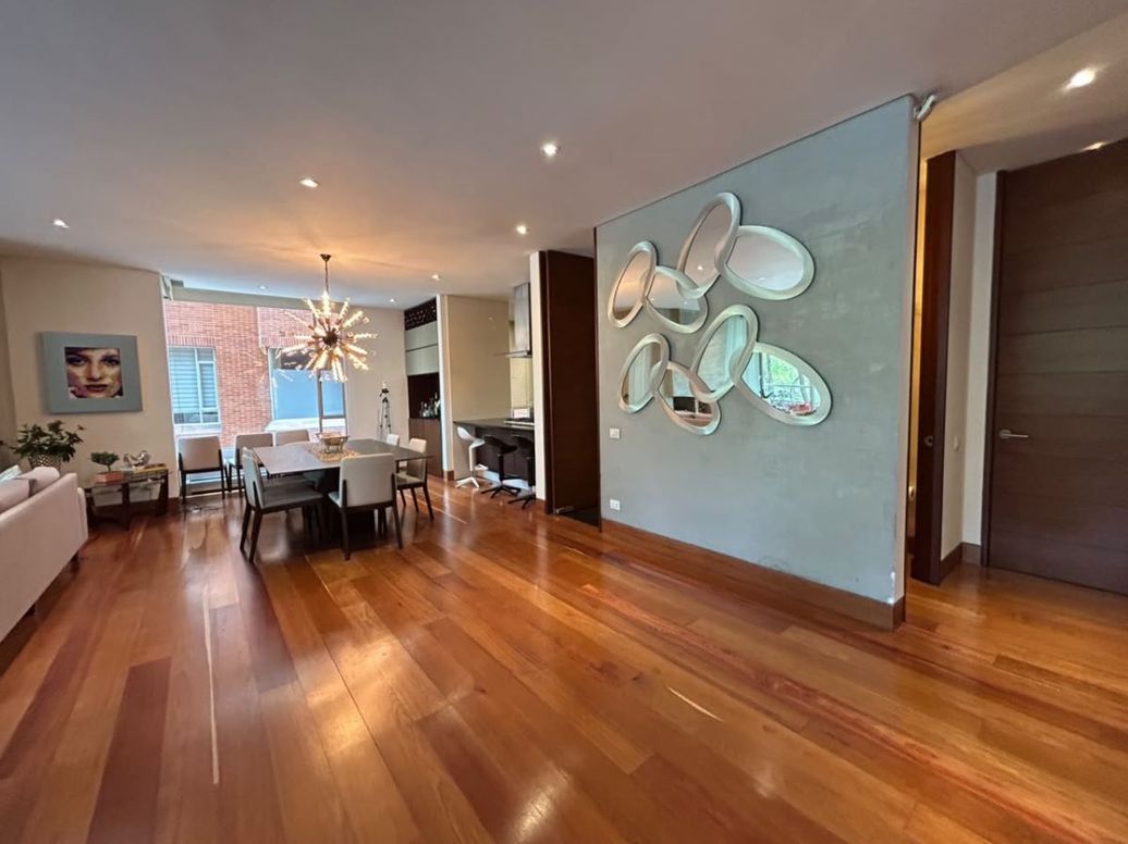 Apartamento de 3 alcobas en arriendo en La Cabrera, Bogotá, 248 m² · foto 10 de 20