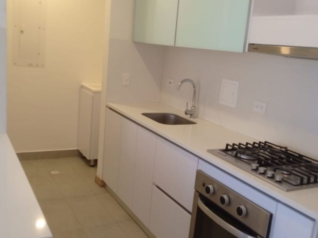 Apartamento de 1 alcoba en arriendo en Bosque Calderón, Bogotá, 52 m² · foto 3 de 11