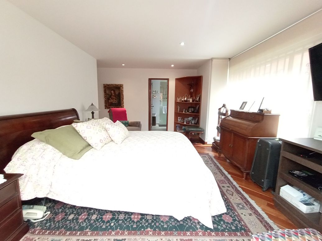 Apartamento de 3 alcobas en venta en Santa Bibiana, Bogotá, 218 m² · foto 11 de 20