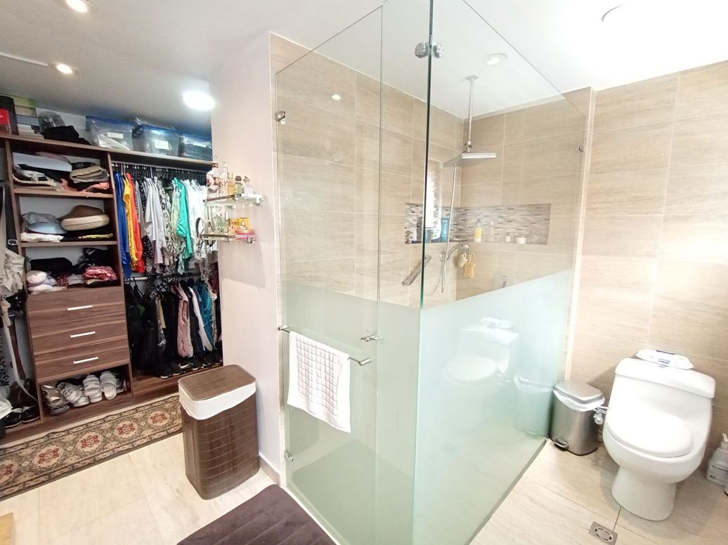 Apartamento de 3 alcobas en venta en Santa Bibiana, Bogotá, 218 m² · foto 16 de 20