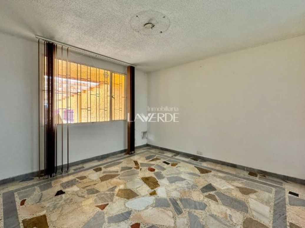 Casa de 4 alcobas en venta en Los Cedros, Bogotá, 250 m² · foto 14 de 20