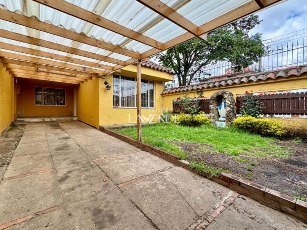 Casa de 4 alcobas en venta en Los Cedros, Bogotá, 250 m² · foto 3 de 20