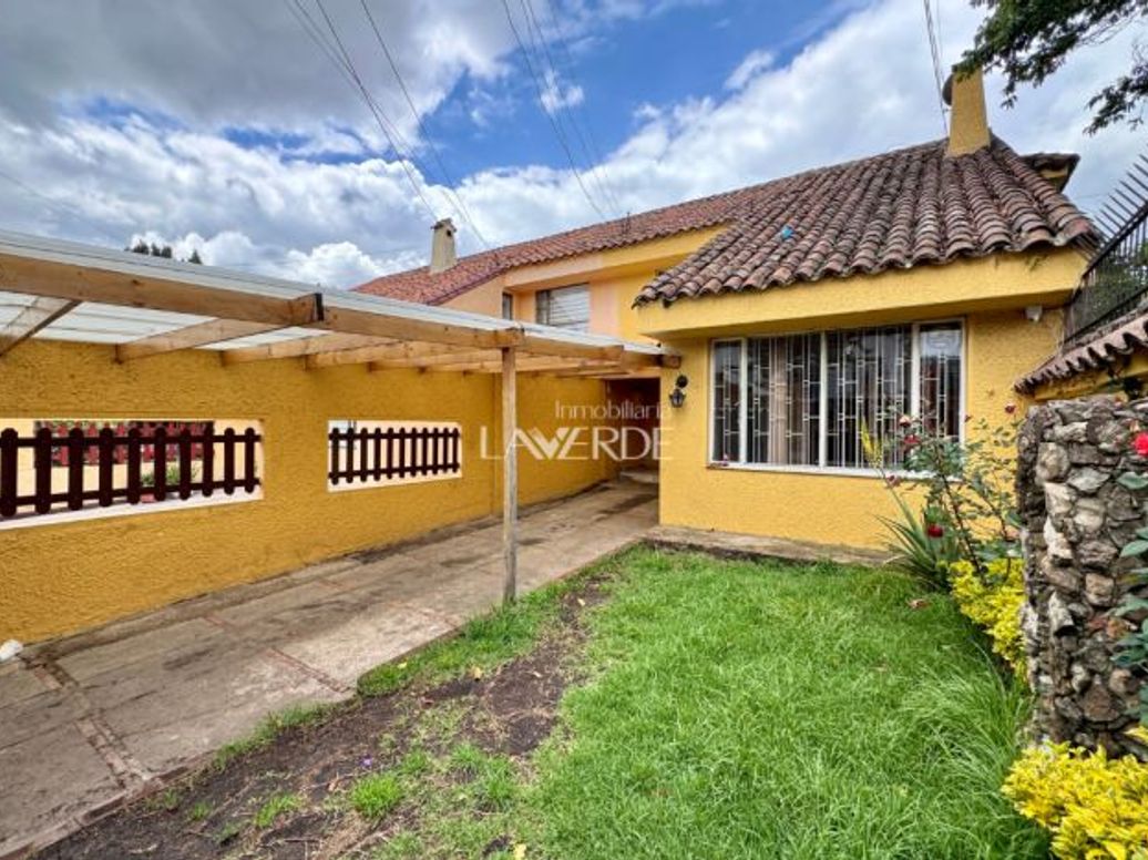 Casa de 4 alcobas en venta en Los Cedros, Bogotá, 250 m² · foto 2 de 20