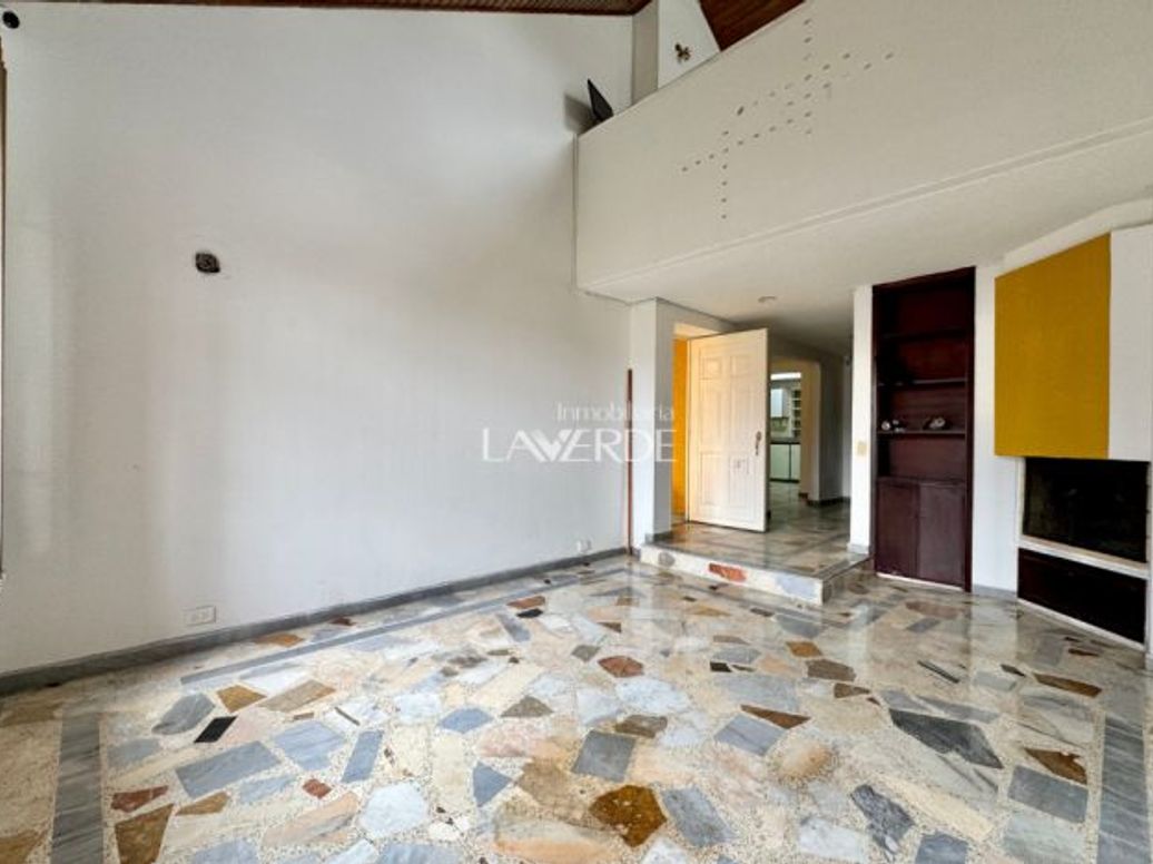 Casa de 4 alcobas en venta en Los Cedros, Bogotá, 250 m² · foto 7 de 20