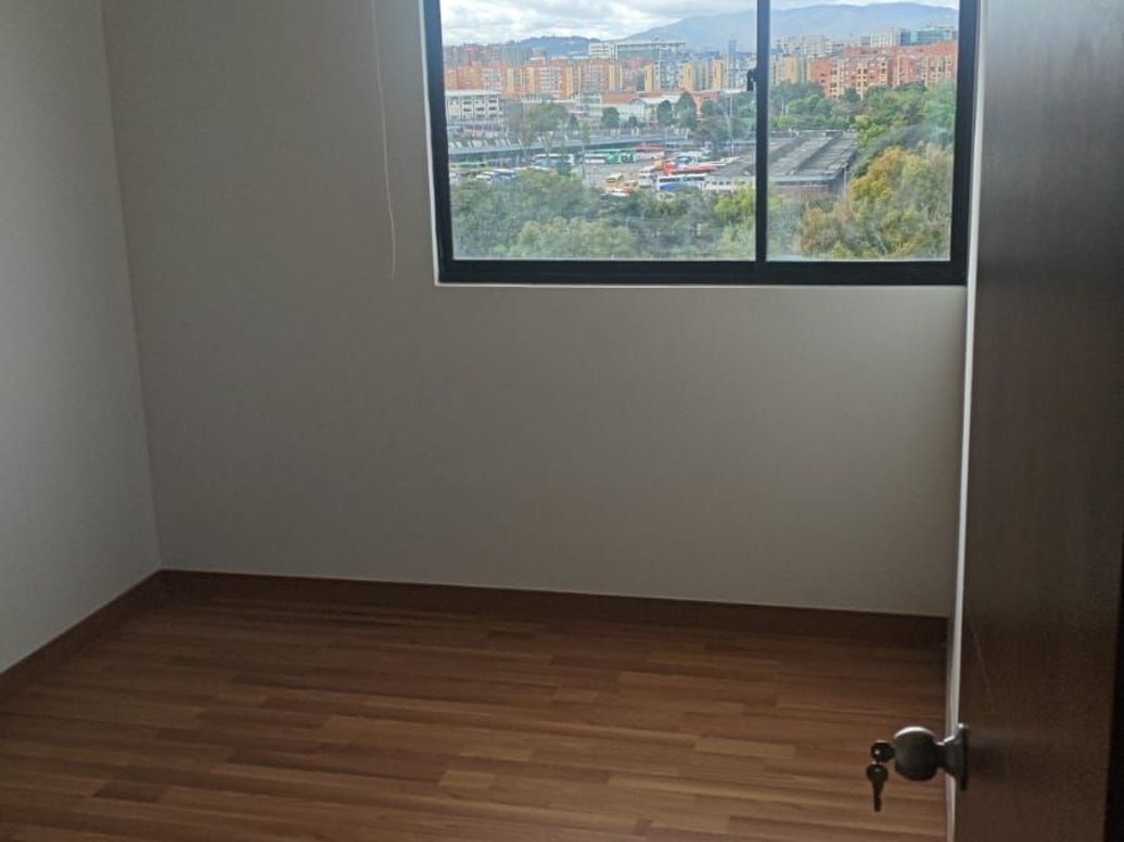 Apartamento de 2 alcobas en arriendo en Granjas De Techo, Bogotá, 45 m² · foto 11 de 15