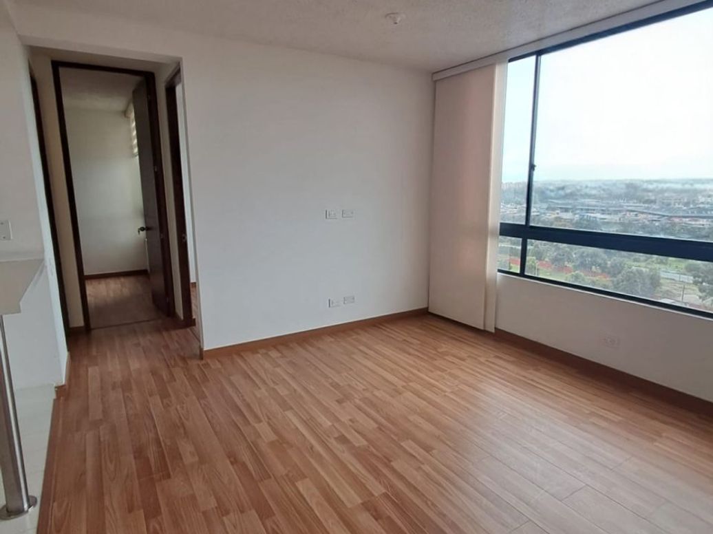Apartamento de 2 alcobas en arriendo en Granjas De Techo, Bogotá, 45 m² · foto 2 de 15